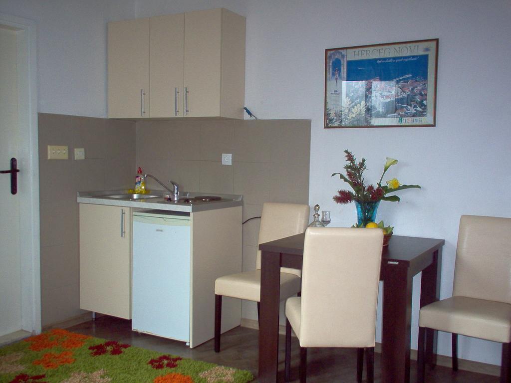 Apartments Jadran Herceg Novi Bilik gambar